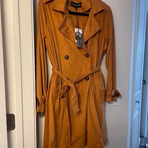 Kendall and Kylie trench coat NWT